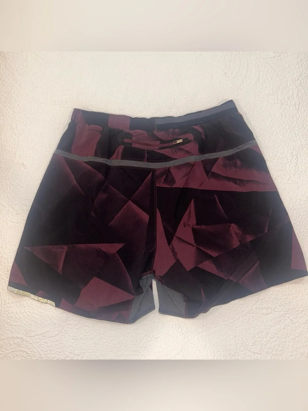 Lululemon Men's Athletic Shorts in Burgundy and Black